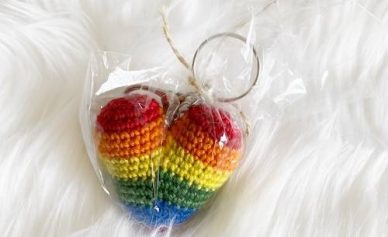 free-crochet-keyring-gift